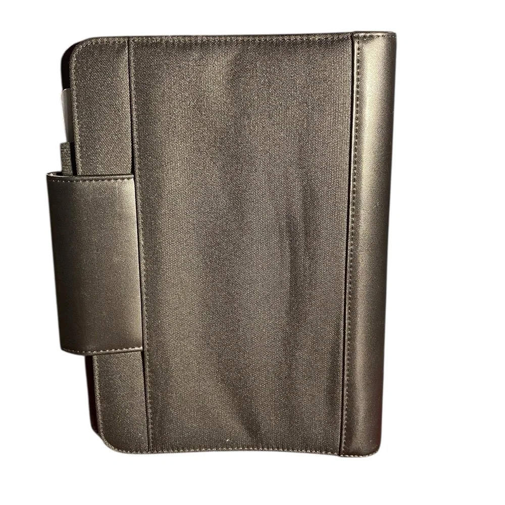 Franklin Covey 365 Nylon Binder Organizer Planner with Magnetic Closure